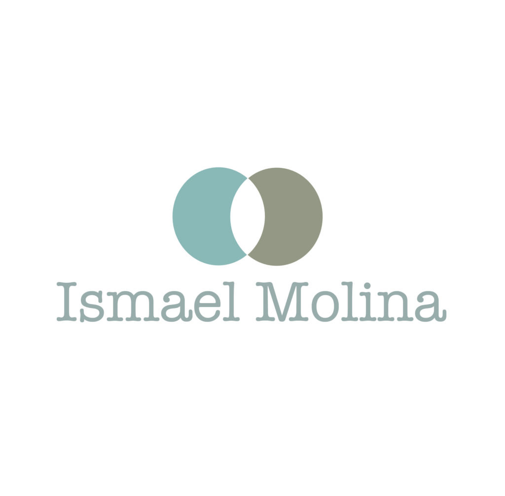 Logotipo de Ismael Molina Community Manager en Sevilla